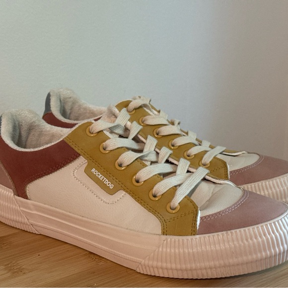 Women’s Rocket Dog Cheery Tan Color Block Sneaker Size 10 - Picture 3 of 9
